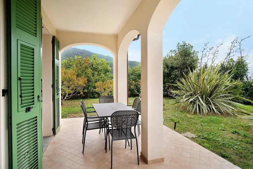 Apartamento 'Vallebona' con terraza privada y Wi-Fi - Image 1