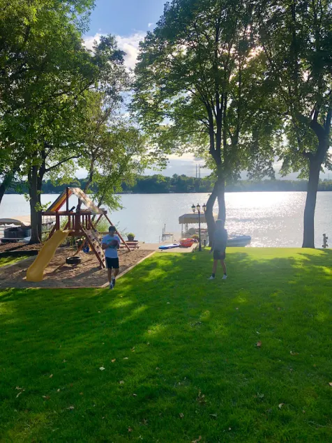 6BR Lake Latoka Home, Pontoon Included May–Sept, Perfect for Families - Image 1