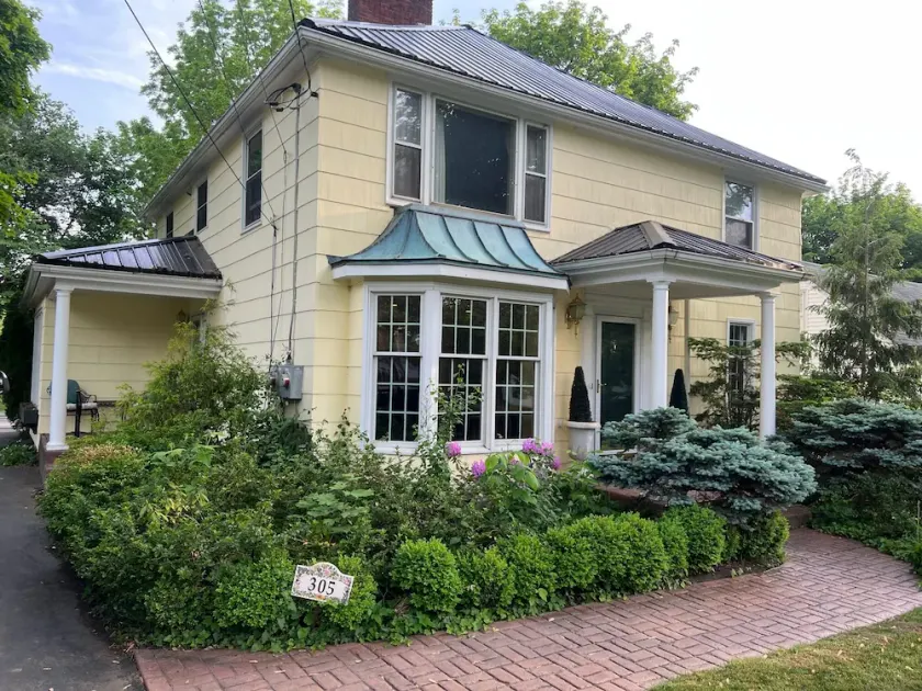 Historic Lewiston Getaway - Image 1