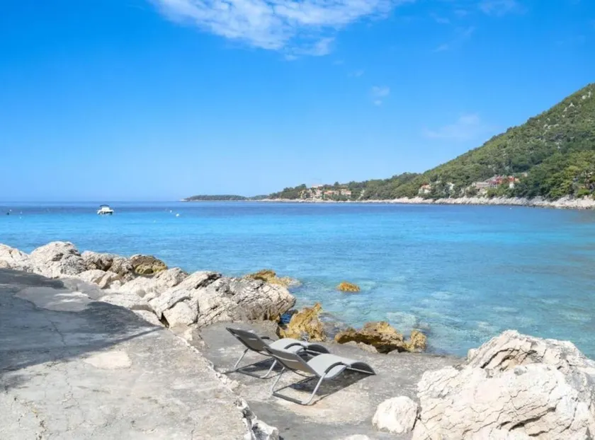 Holiday Home Seafront Oleandar - Image 1