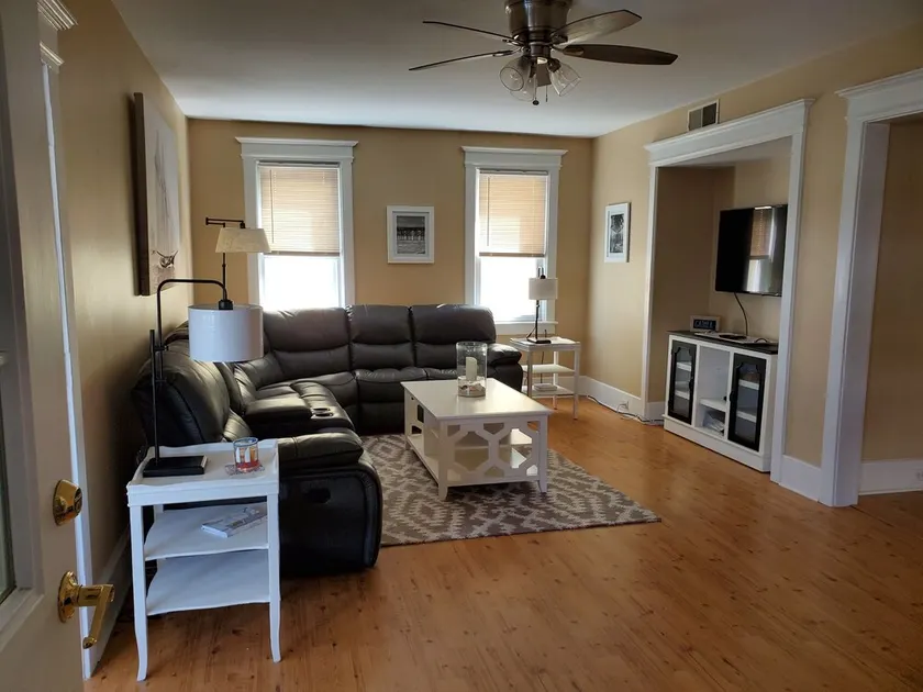 Beach, boardwalk and downtown steps away from large, well-maintained condo - Image 1