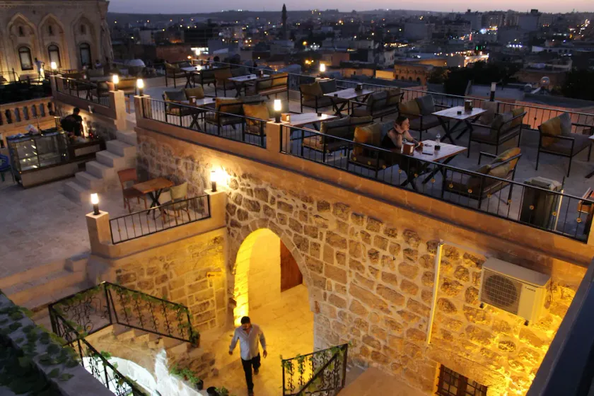 Mons Masius Hotel Teras - Image 1