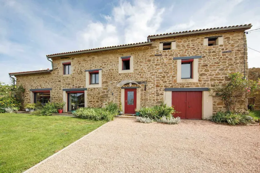 Family suite on 2 levels in a peaceful hamlet. Ideal for families - Image 1