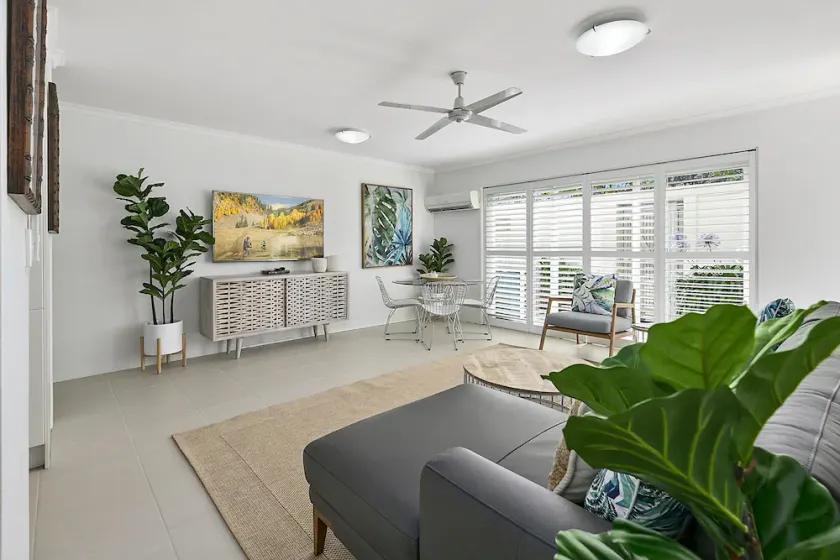Beachfront Boutique Complex - Image 1