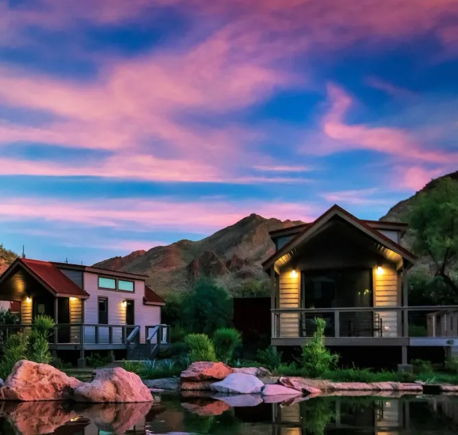 Castle Hot Springs - Image 1