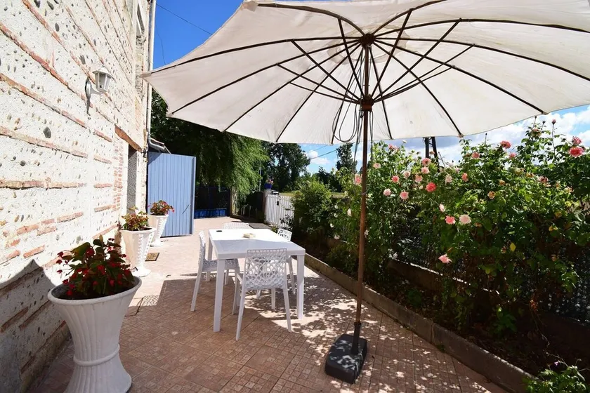 Maison de campagne proche d'Agen - Image 1