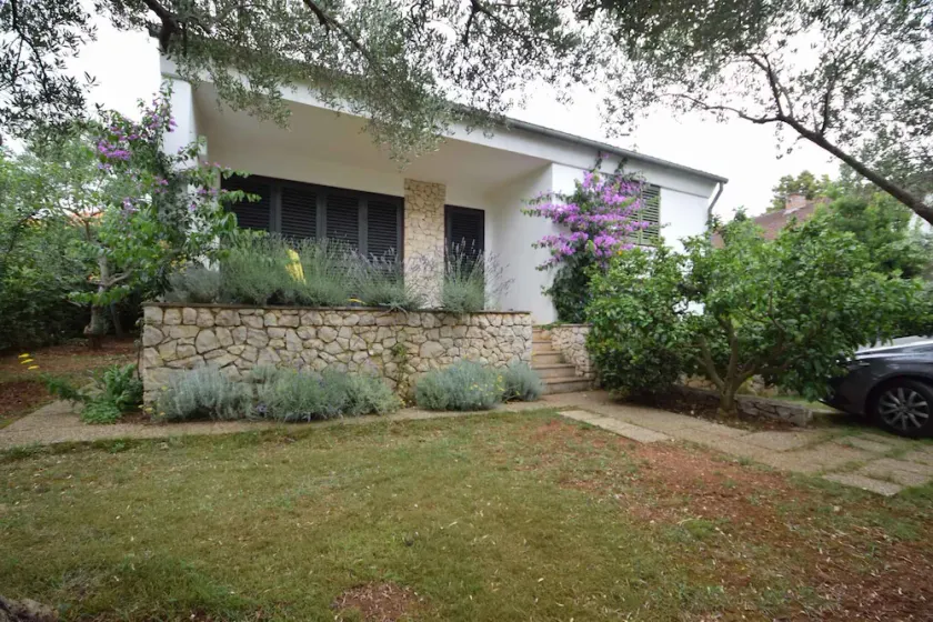 Holiday home only 150 m from the Adriatic Sea - Image 1