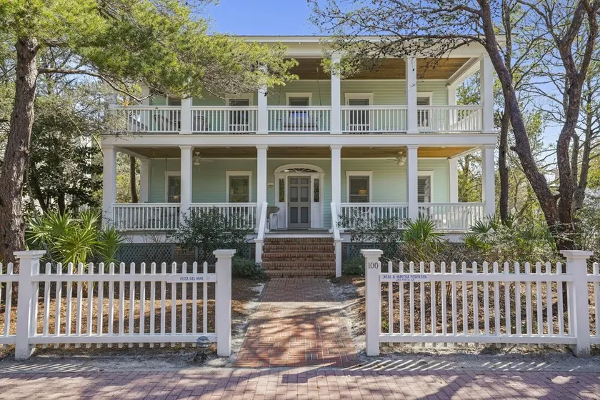 Incredible Porches & Open Tower w/ Gulf Views On Seaside Ave + 2 Adult Bikes! - Image 1
