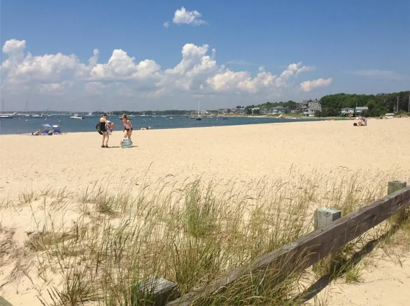 5 Star Accomodations - Less than a mile to Monument Beach - Image 1