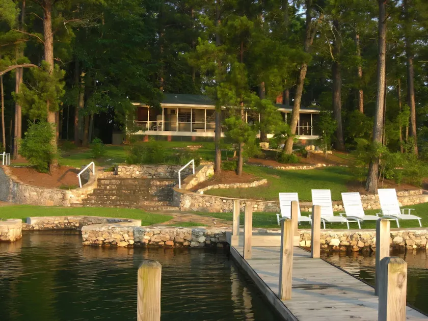 Aubreys Lakewood Cabin -FREE DAY w Qualified Booking- Fishing, Football Friendly - Image 1