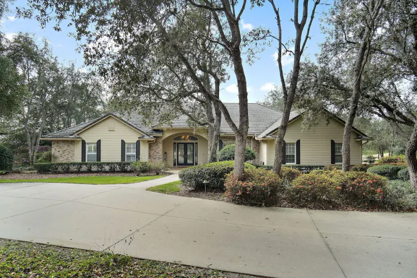 Gorgeous Private home in Black Diamond Ranch - Image 1