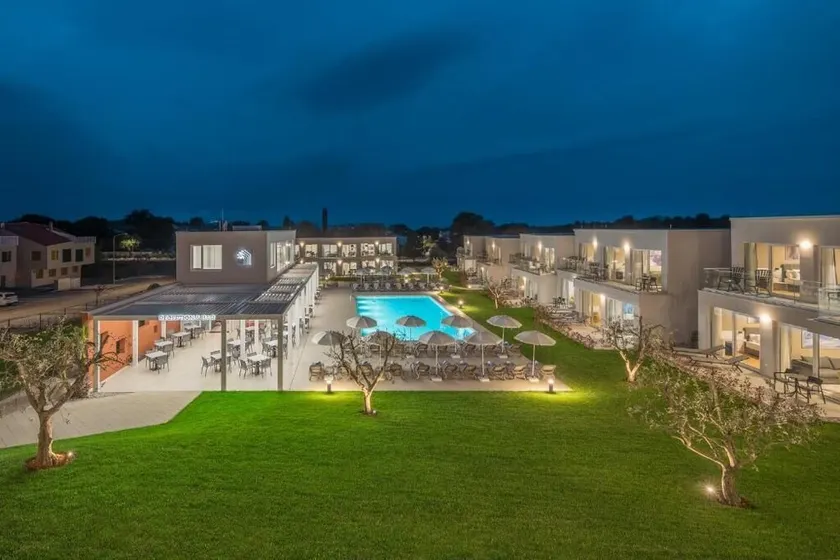 Maj Luxury Residence - Image 1