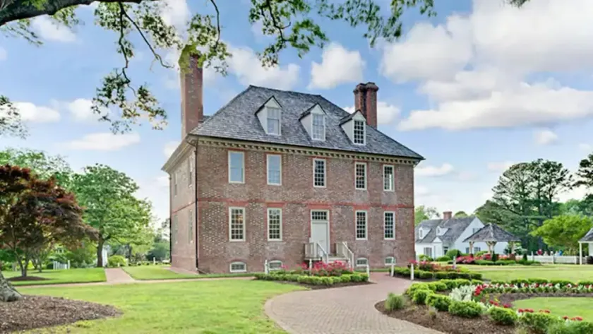 Beautiful Historic Powhatan Resort in central location - Image 1