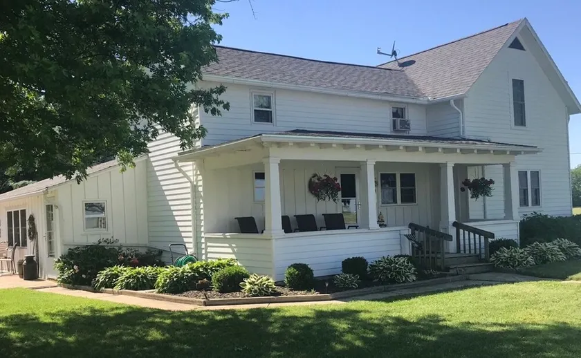 Koelsch Farm Homestead Cottage, Experience Farm Living, Great for Families!!! - Image 1