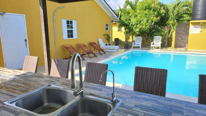 Zade's Vacation Home with Private pool, Ocho Rios - Image 1