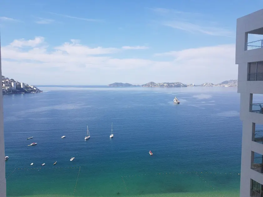 Agradable dpto a orilla del mar - Image 1