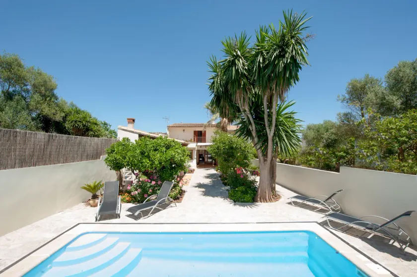 WOODHOUSE – Traumhaftes Dorfhaus mit Privatpool, wunderschöner Terrasse und Veranda mit - Image 1