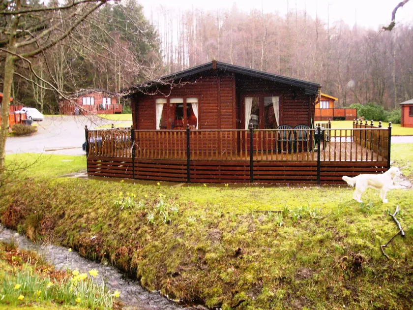 Cabaña de madera de lujo a orillas del Loch Lomond - Loch Lomond Chalet - Image 1