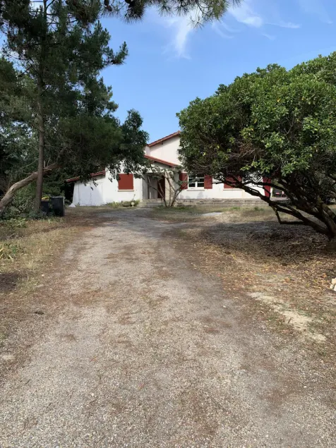 Great House Montalivet - Image 1