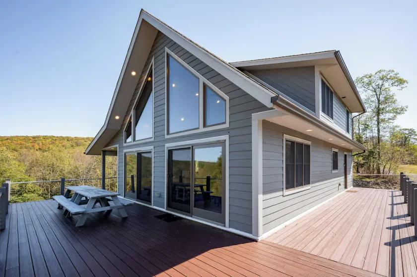 Charming Dog Friendly Lake Area Home w/ Hot Tub - Image 1