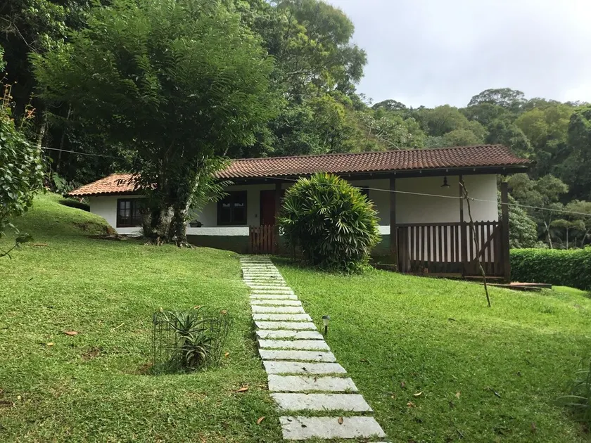 Ótima casa localizada en Mata Atlântica con piscina enorme, sauna, trilhas para caminhadas y muito mais. - Image 1