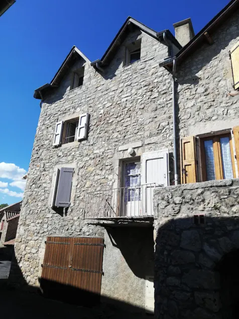 Homerez - House near Veyreau - Image 1