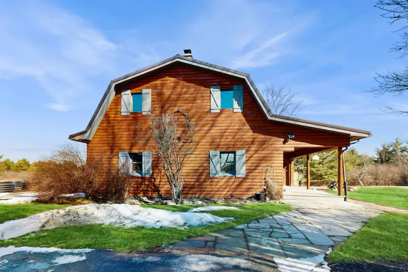 Relaxing dog-friendly water-view cabin with firepit, deck, grill, & full kitchen - Image 1