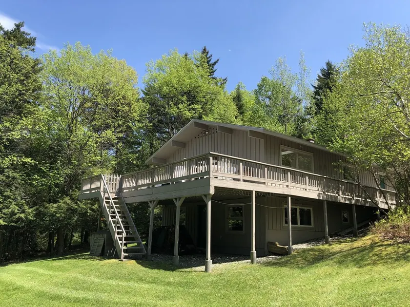 Bayou Chalet – Your Perfect Getaway Near Sugarbush Resort - Image 1