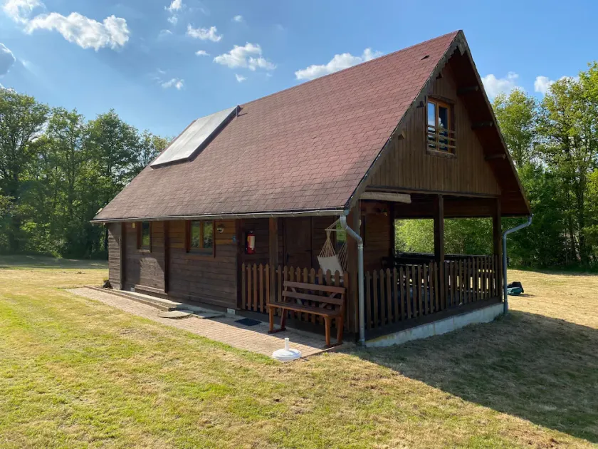SunnySide Chalet, Ideal for 6 People. Relax in this tranquil setting - Image 1