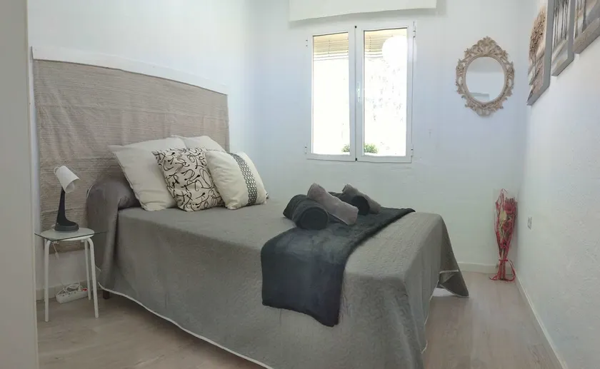 Apartment in the center of Malaga and in the middle of nature - Image 1