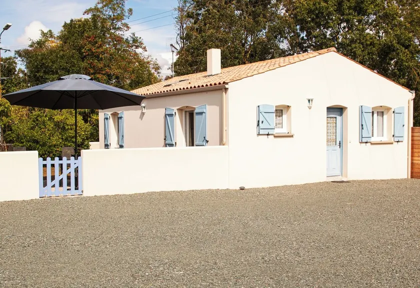 Sea cottage - Image 1