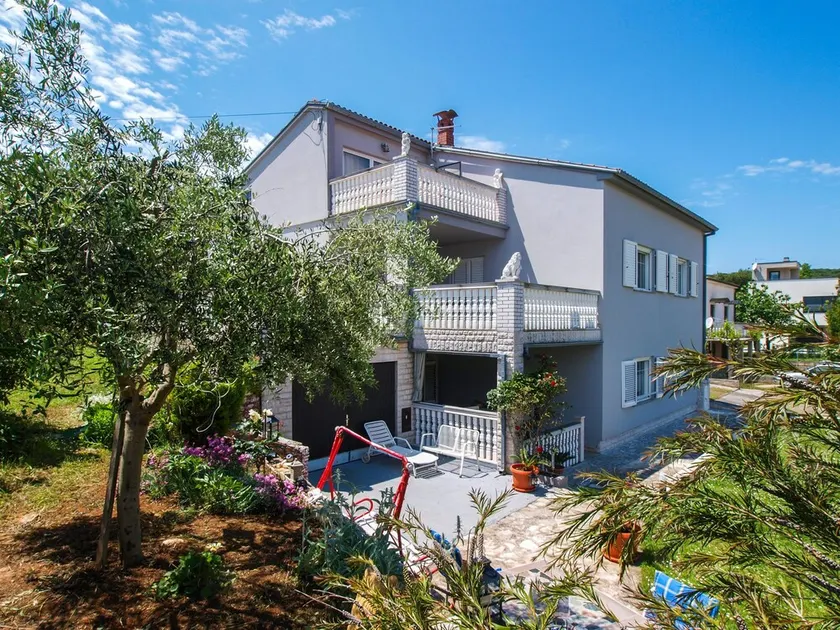 Apartment 692/1628 (Istria - Premantura), 450m from the beach - Image 1