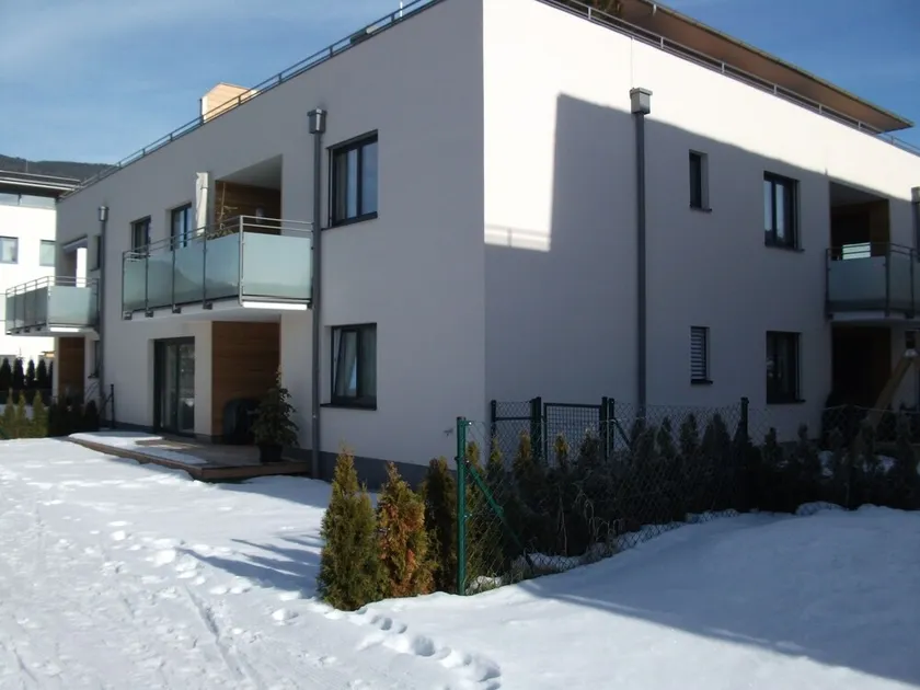 Large, Centrally Located Apartment - Image 1
