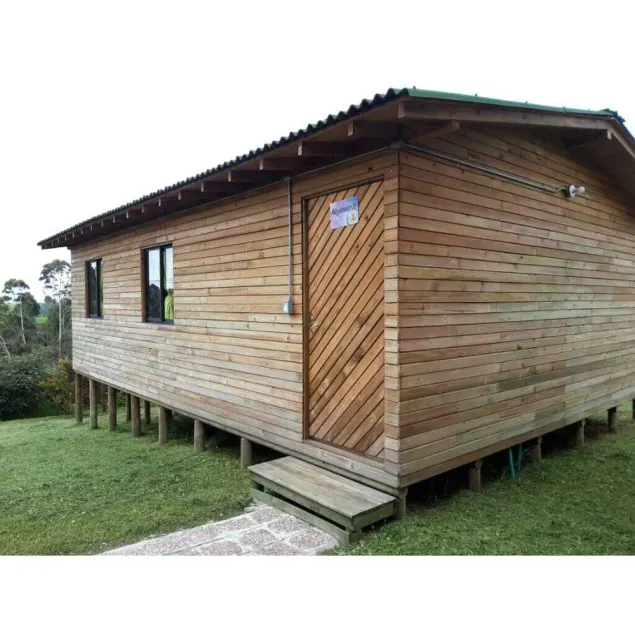 Log cabin in nature - Image 1