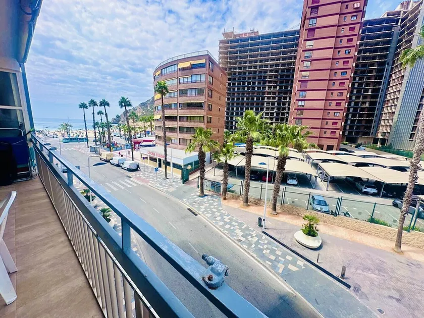 A564 - Nice apartment in front of the beach with parking - Image 1