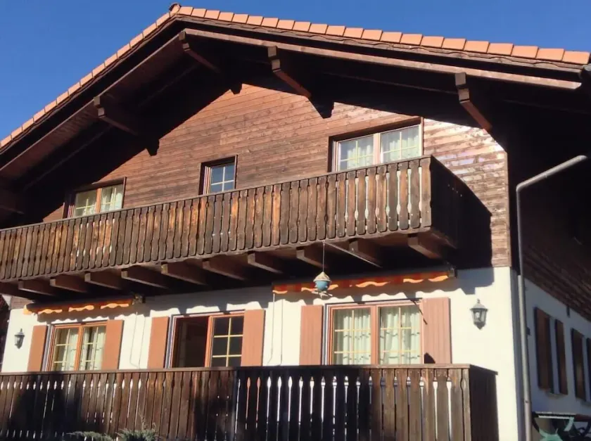 Gorgeous Chalet in Truttli Area of Lauenen - Image 1