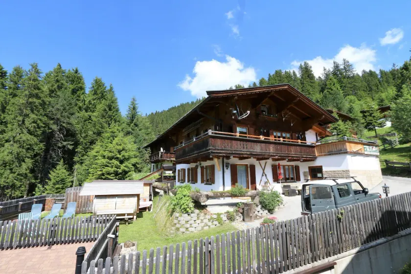 Apartment in Hochfügen with a terrace - Image 1