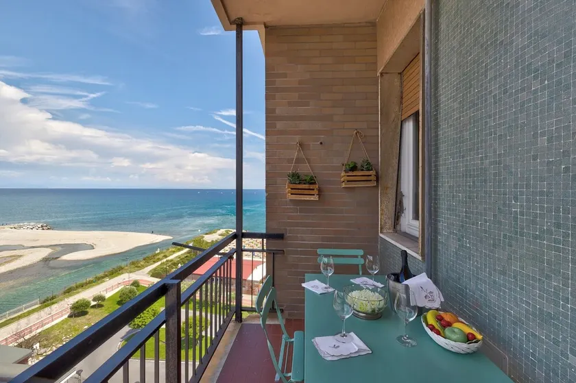 Ferienwohnung 'Riva Mare 1' mit Parkplatz, Meerblick, Balkon und WLAN - Image 1