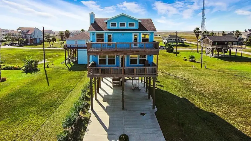 Smukt Custom Beach House med panoramaudsigt Reducerede satser på månedlig leje - Image 1