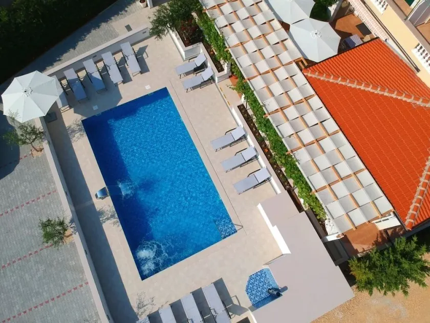 Room in Novalja with Balcony, Air condition, WIFI (3764-8) - Image 1