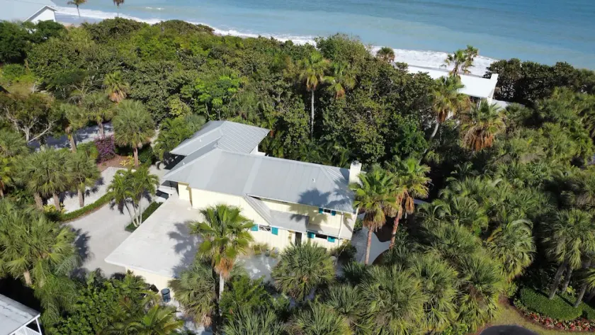 Ocean Side Beach House à Vero Beach, Floride - Image 1