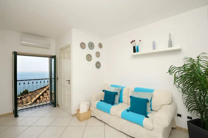 Ananas - Sea View - Fruit Flats by AMALFIVACATION.IT - Image 1