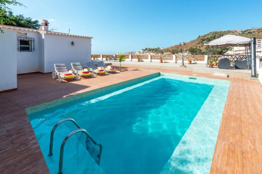 Villa Benama by Villa Plus - Image 1