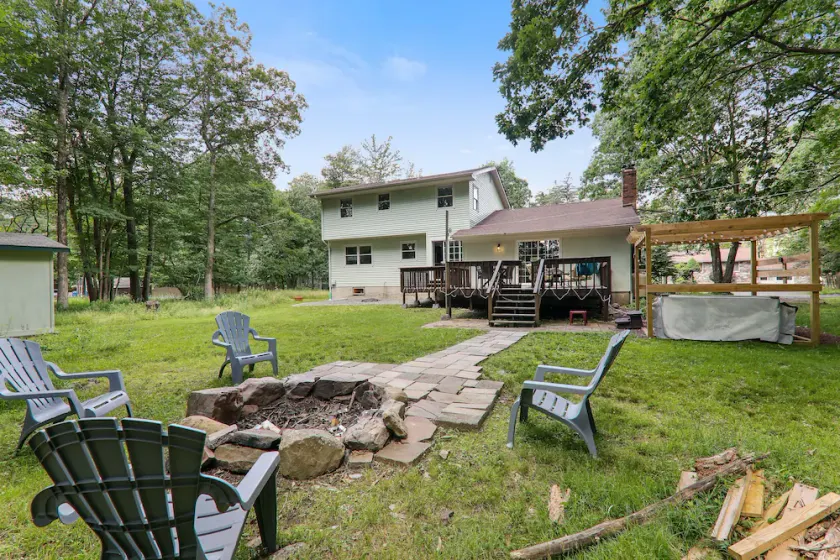 Large home & 5 min to Kalahari, Gather here at WOODLAND RETREAT! - Image 1