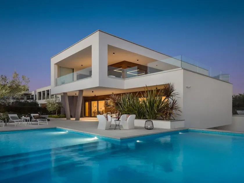 Skøn privat feriebolig for 12 personer med jacuzzi, WIFI, privat pool, klimaanlæg, TV og terrasse - Image 1