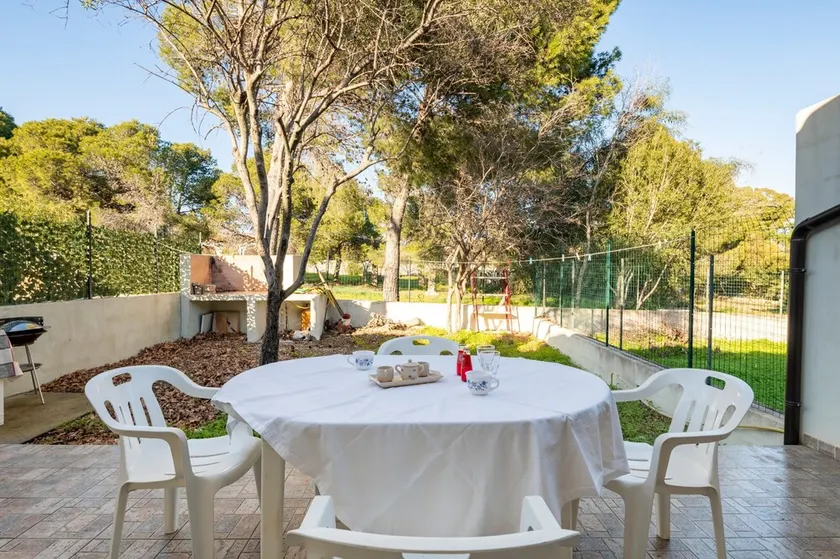 Appartamento \"Casa Museddu\" adatto agli animali domestici con aria condizionata, terrazze e giardino - Image 1