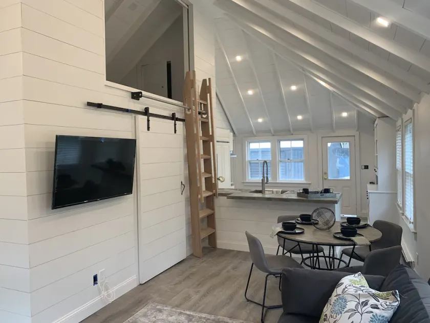 Ship Lap Cottage i WHB - Image 1