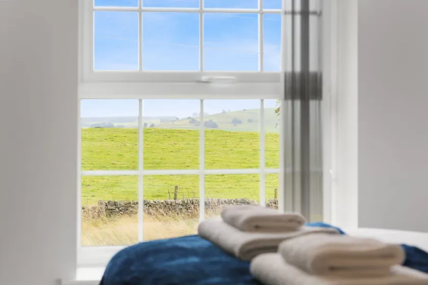 Host & Stay | Staffordshire Knot - Image 1
