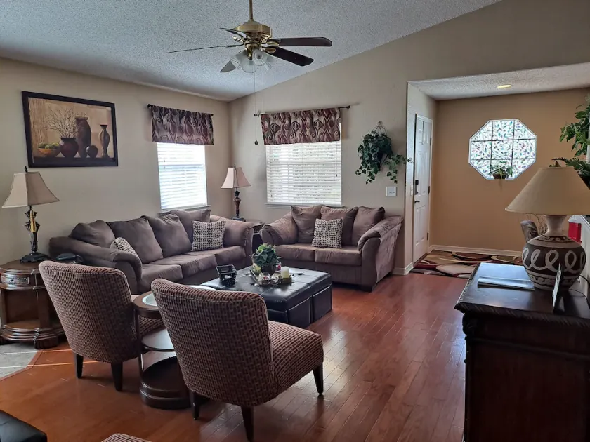 Cozy Dream Cottage/short distance from beautiful white sand beaches - Image 1