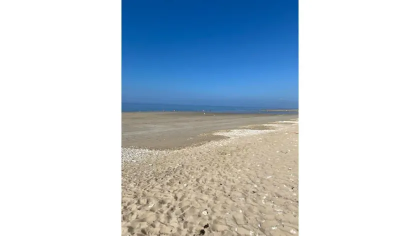 Exceptional setting, many points of interest - Image 1